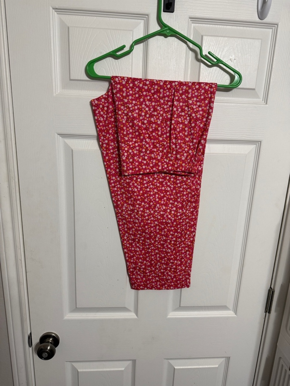 Women’s Floral Capris - Pink Red